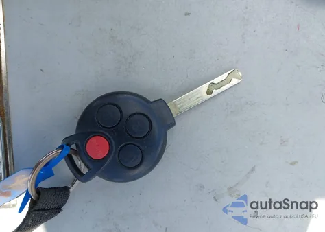 2013 Smart Fortwo Passion/Pure из США, поврежденный, VIN WMEEJ3BA8DK605597